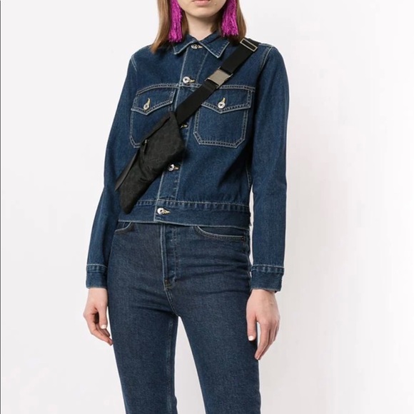 AUTHENTIC BLACK GUCCI BUM BAG - Picture 1 of 12